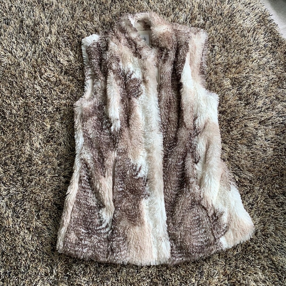 Cabi super soft fur-like vest